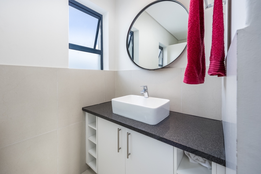 3 Bedroom Property for Sale in Jakarandas Western Cape